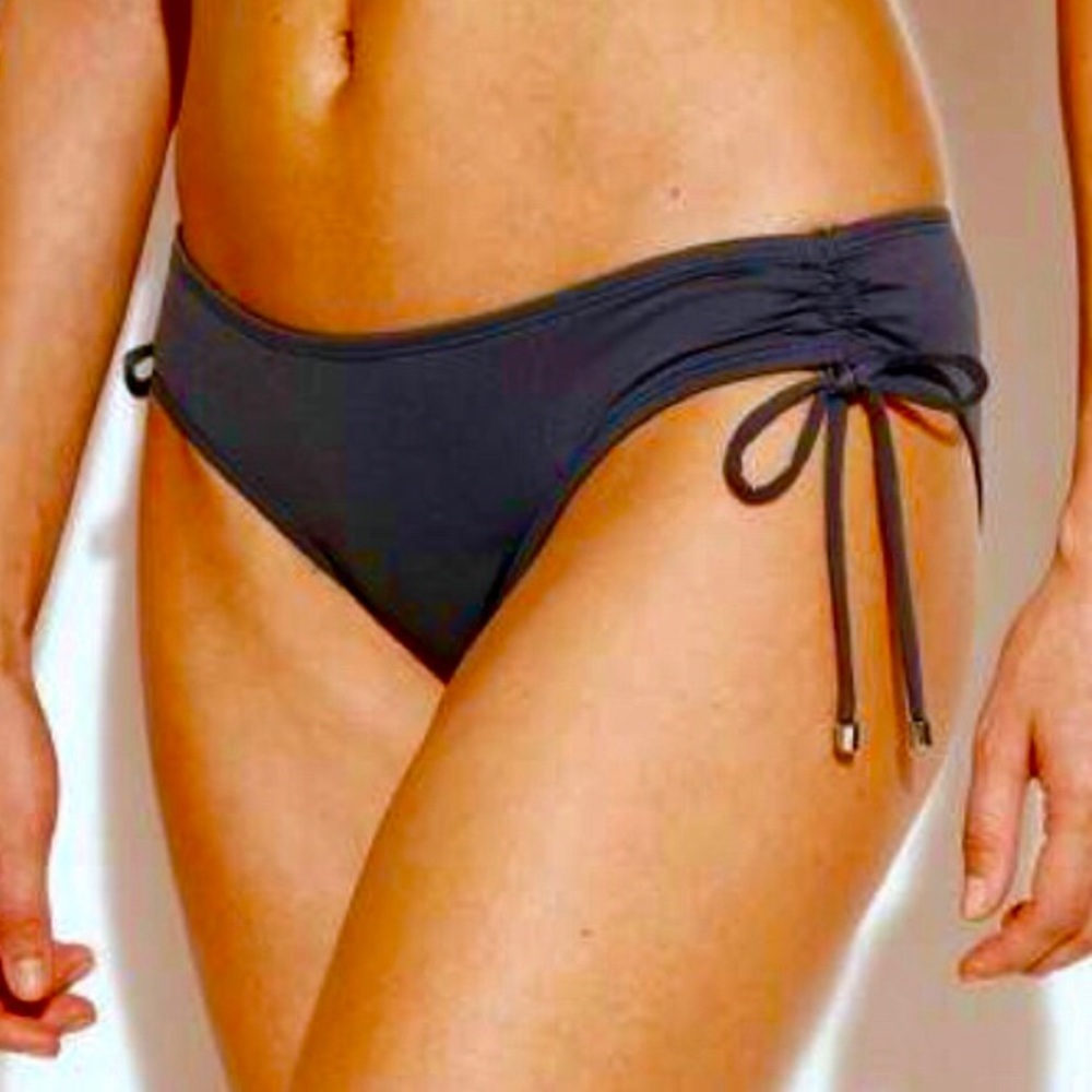 NWT black bikini bottom medium coverage side cinch